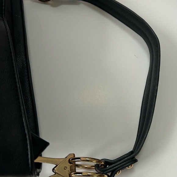 Elegant Black Faux Leather Shoulder Bag - Picture 7 of 13